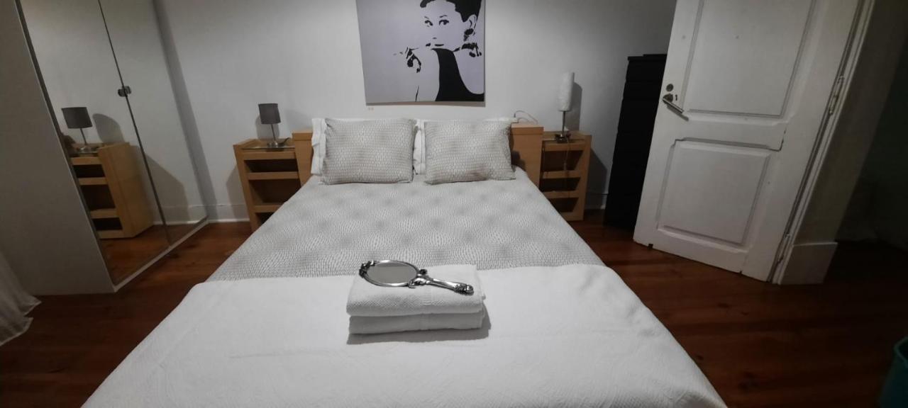 Sunny Terrace Apt, Close To Downtown! 2 Bedroom Flat Лиссабон Экстерьер фото
