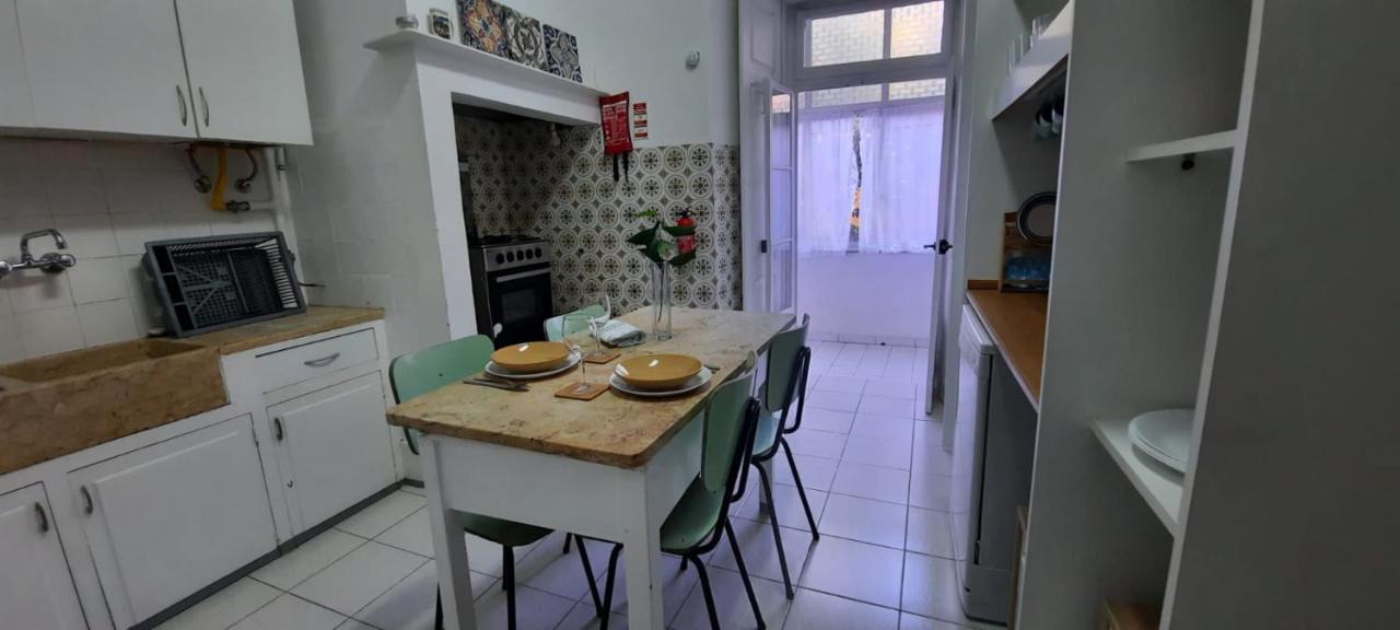 Sunny Terrace Apt, Close To Downtown! 2 Bedroom Flat Лиссабон Экстерьер фото