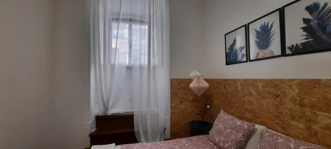Sunny Terrace Apt, Close To Downtown! 2 Bedroom Flat Лиссабон Экстерьер фото